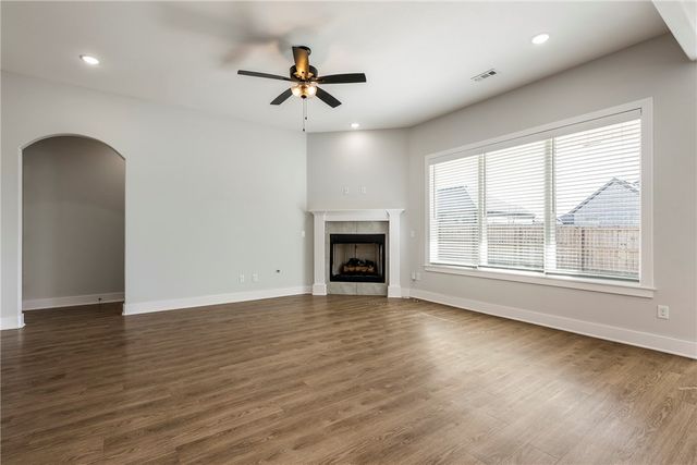 6049 W Quinn Street, Fayetteville, AR 72704