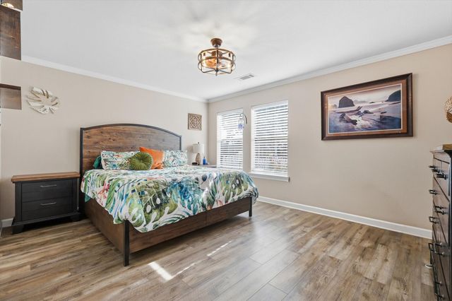 863 Lindbergh Lane, Grand Prairie, TX 75051