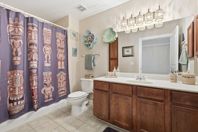 863 Lindbergh Lane, Grand Prairie, TX 75051