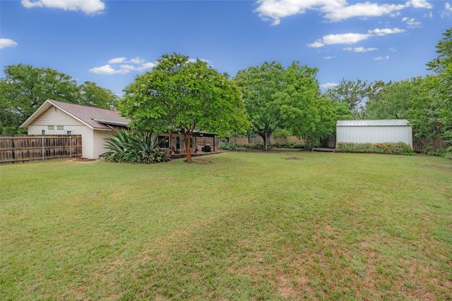 4111 Davis Road, Granbury, TX 76049