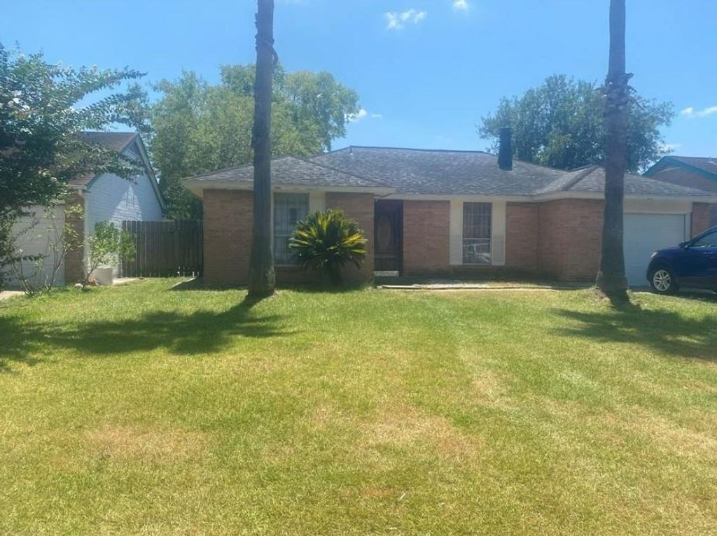 10751 Corona Lane, Houston, TX 77072