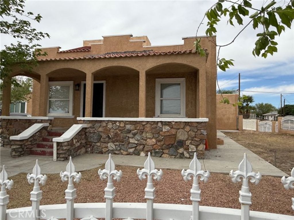 15398 6th, Victorville, CA 92395