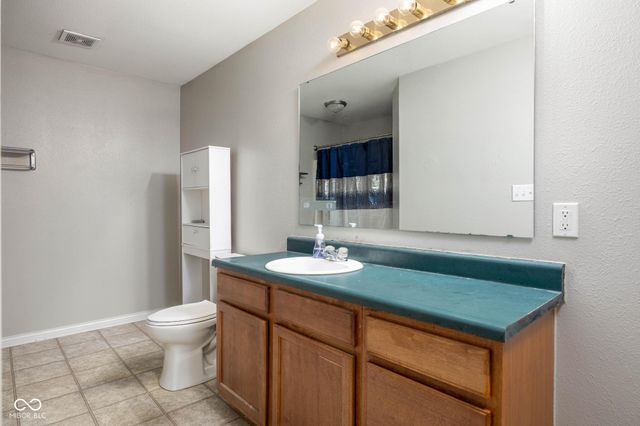 8066 Lawrence Woods Place, Indianapolis, IN 46236