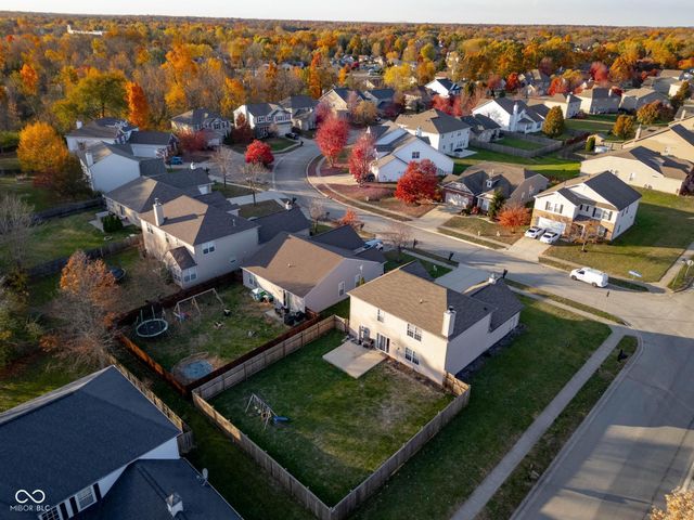 8066 Lawrence Woods Place, Indianapolis, IN 46236