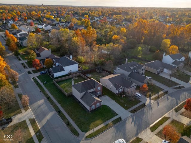 8066 Lawrence Woods Place, Indianapolis, IN 46236