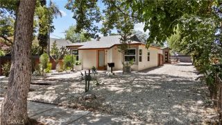 261 N Oak Avenue, Pasadena, CA 91107