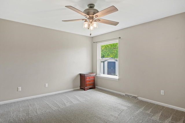 1331 E Maass DRIVE, Oak Creek, WI 53154