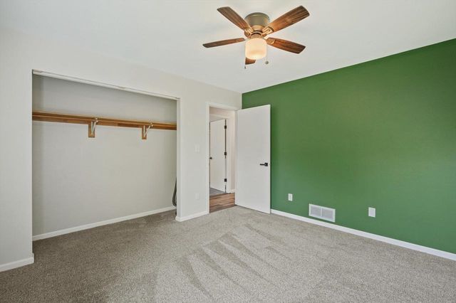 1331 E Maass DRIVE, Oak Creek, WI 53154