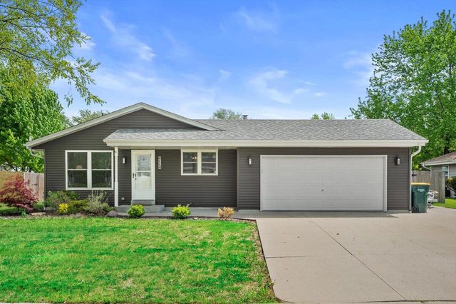1331 E Maass DRIVE, Oak Creek, WI 53154