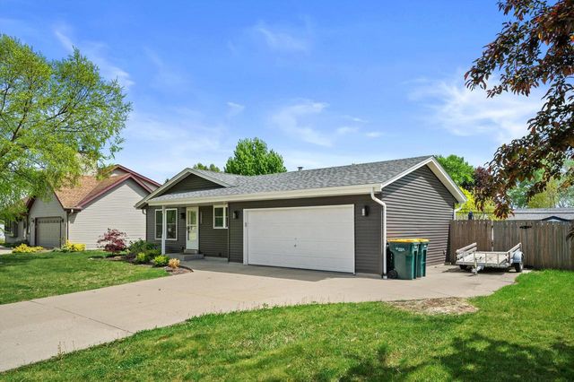 1331 E Maass DRIVE, Oak Creek, WI 53154