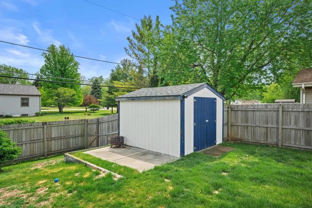 1331 E Maass DRIVE, Oak Creek, WI 53154