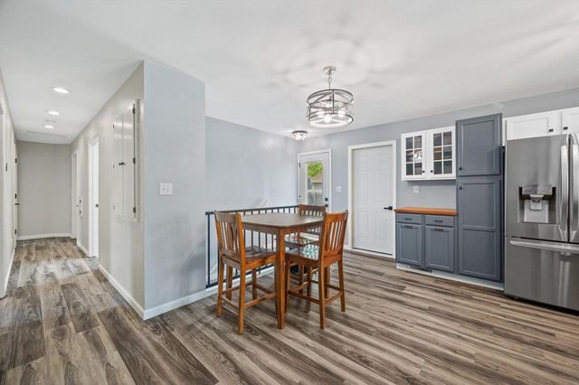 1331 E Maass DRIVE, Oak Creek, WI 53154