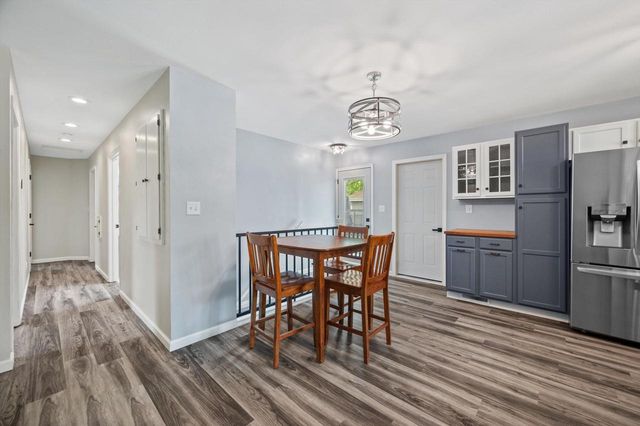 1331 E Maass DRIVE, Oak Creek, WI 53154