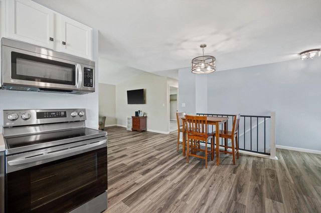 1331 E Maass DRIVE, Oak Creek, WI 53154