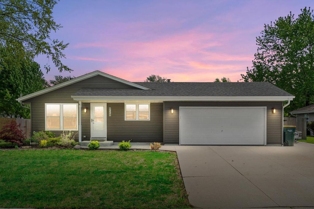 1331 E Maass DRIVE, Oak Creek, WI 53154