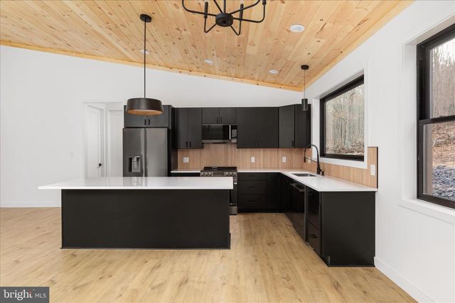 6292 THORNE BOTTOM RD, Lost River, WV 26810