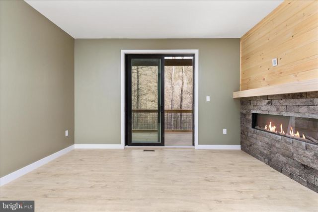 6292 THORNE BOTTOM RD, Lost River, WV 26810