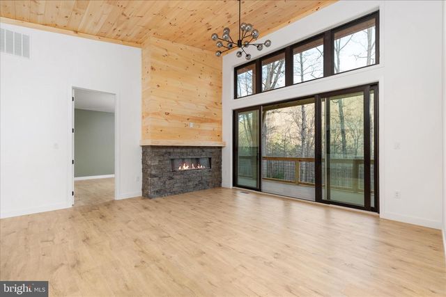 6292 THORNE BOTTOM RD, Lost River, WV 26810