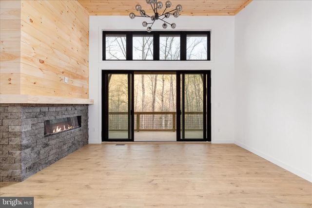 6292 THORNE BOTTOM RD, Lost River, WV 26810