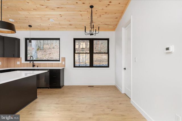 6292 THORNE BOTTOM RD, Lost River, WV 26810