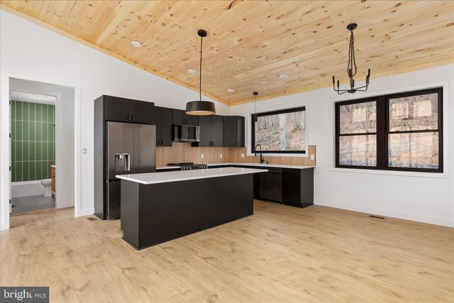 6292 THORNE BOTTOM RD, Lost River, WV 26810