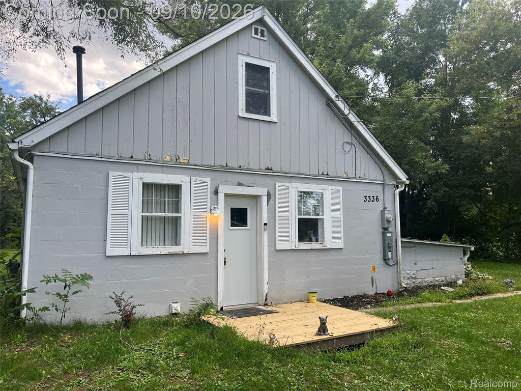 3336 E Pierson Road, Genesee Charter Township, MI 48506