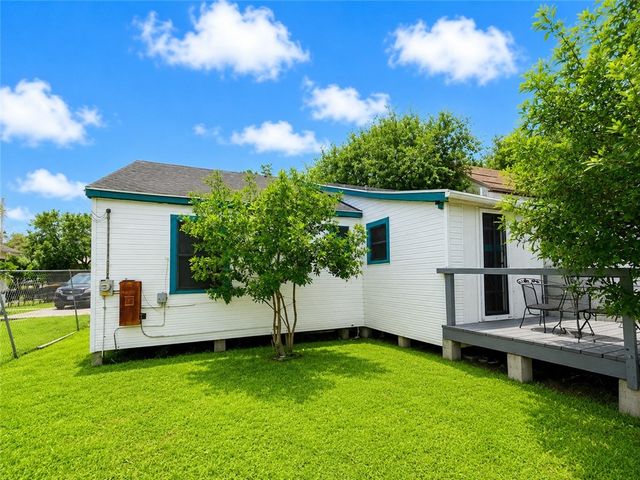 3106 Huisache St, Corpus Christi, TX 78408
