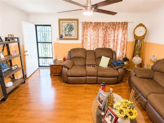 3106 Huisache St, Corpus Christi, TX 78408