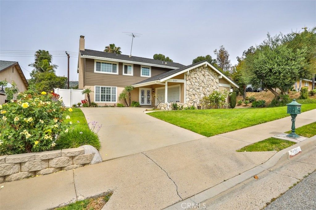 321 Blossom, Brea, CA 92821