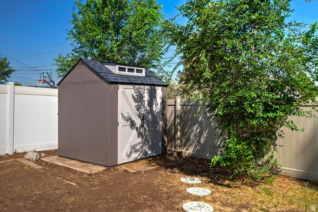 542 W 5225 S, Washington Terrace, UT 84405