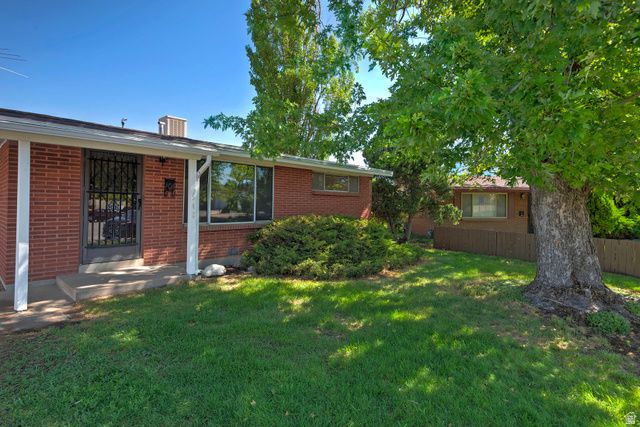 542 W 5225 S, Washington Terrace, UT 84405