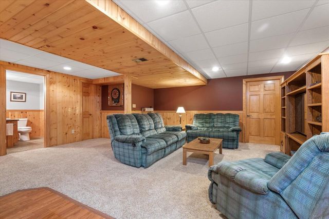 7720 Orchard Valley ROAD, West Bend, WI 53090