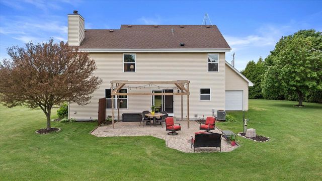 7720 Orchard Valley ROAD, West Bend, WI 53090