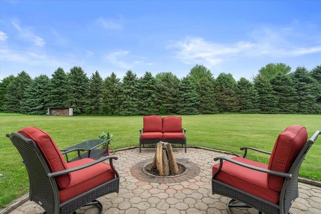 7720 Orchard Valley ROAD, West Bend, WI 53090
