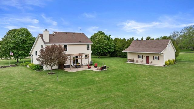 7720 Orchard Valley ROAD, West Bend, WI 53090