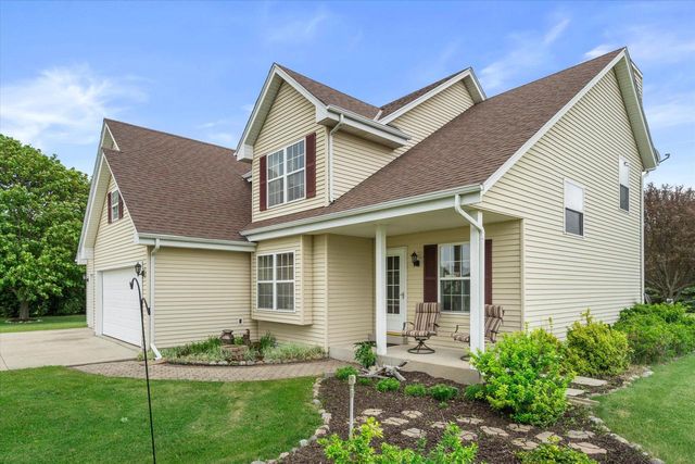 7720 Orchard Valley ROAD, West Bend, WI 53090
