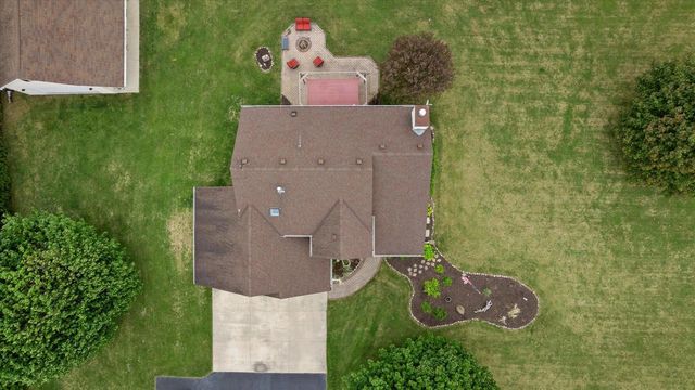 7720 Orchard Valley ROAD, West Bend, WI 53090