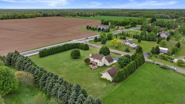 7720 Orchard Valley ROAD, West Bend, WI 53090