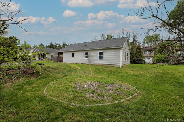 22 Apple Street, Kingston, NY 12401