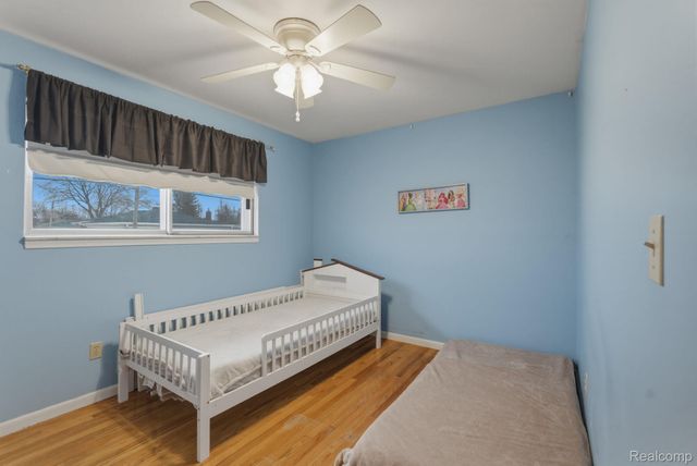 14135 Ivanhoe Drive, Warren, MI 48088