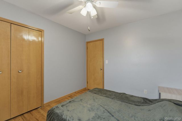 14135 Ivanhoe Drive, Warren, MI 48088