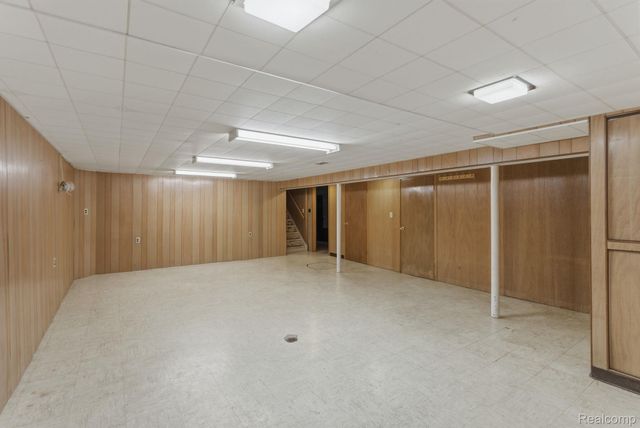 14135 Ivanhoe Drive, Warren, MI 48088