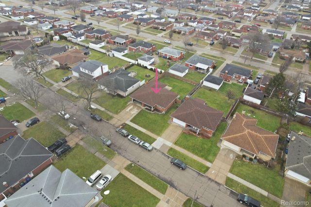 14135 Ivanhoe Drive, Warren, MI 48088