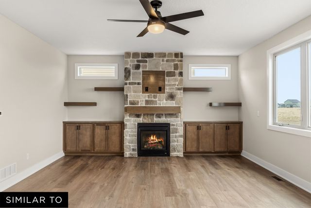 1405 NW Hillcrest Boulevard, Waukee, IA 50263
