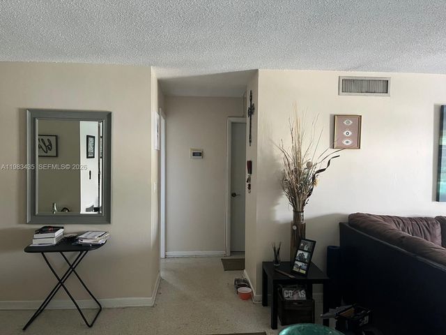 322 N Federal Hwy 233, Deerfield Beach, FL 33441