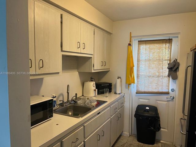 322 N Federal Hwy 233, Deerfield Beach, FL 33441