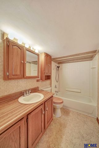 835 W Burnham Street, Lincoln, NE 68522