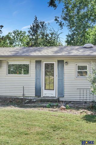 835 W Burnham Street, Lincoln, NE 68522