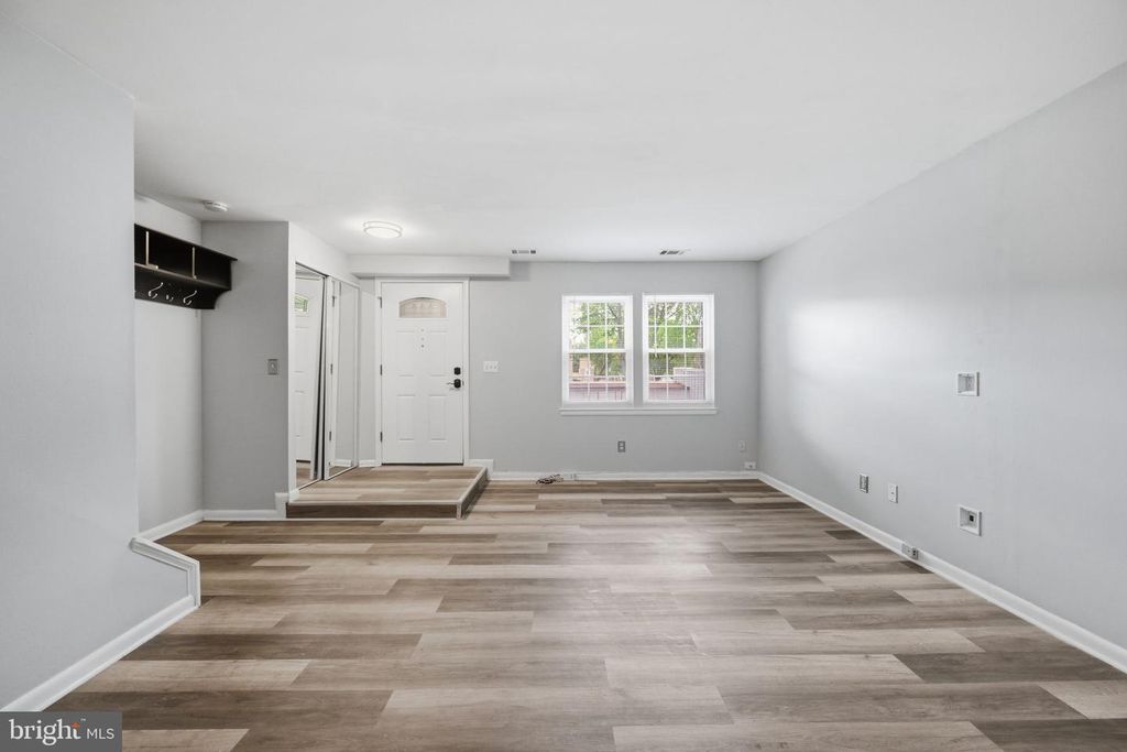 Image 11 of property listing at 11456 FRUITWOOD WAY #95, Germantown, MD 20876