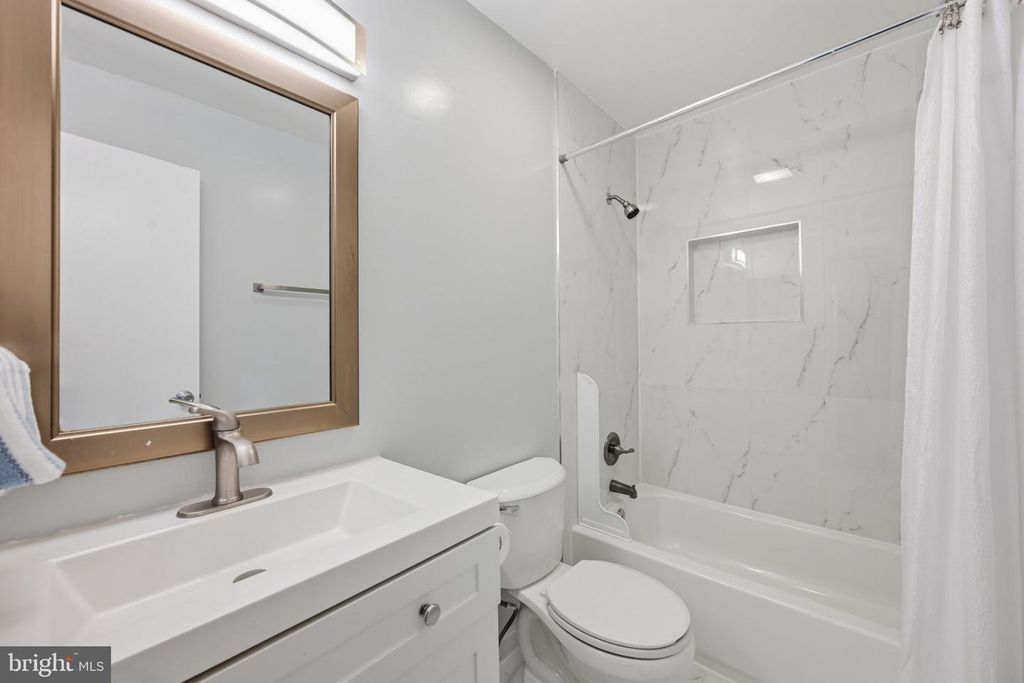 Image 17 of property listing at 11456 FRUITWOOD WAY #95, Germantown, MD 20876